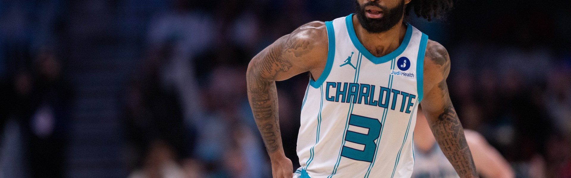 篮球数据库-黄蜂主帅：科比·怀特是优秀持球手 对米勒三球克尼佩尔帮助很大