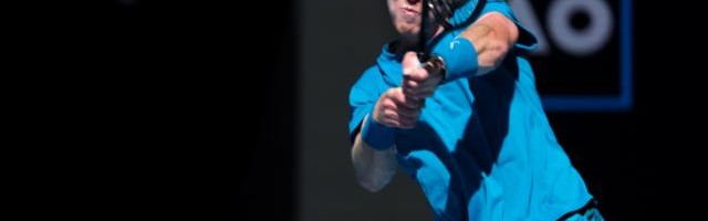 足球比赛-卢布列夫一纪录追平费纳 距500赛四连冠仅差一步