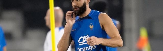 足球比赛-【观察】本泽马伤退无人入替？登贝莱将成锋线助推器