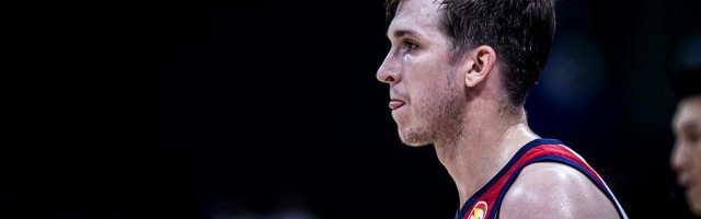 足球数据库-打新西兰落后10分？美国男篮也慢热 替补扭转势头