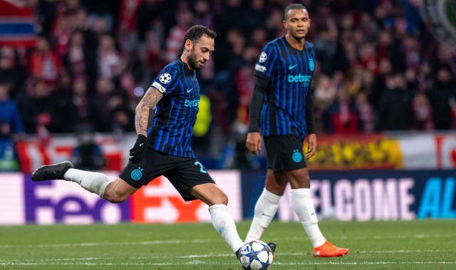 篮球即时比分-记者：因小腿伤势，恰尔汗奥卢预计无缘欧冠对阿森纳和多特的比赛