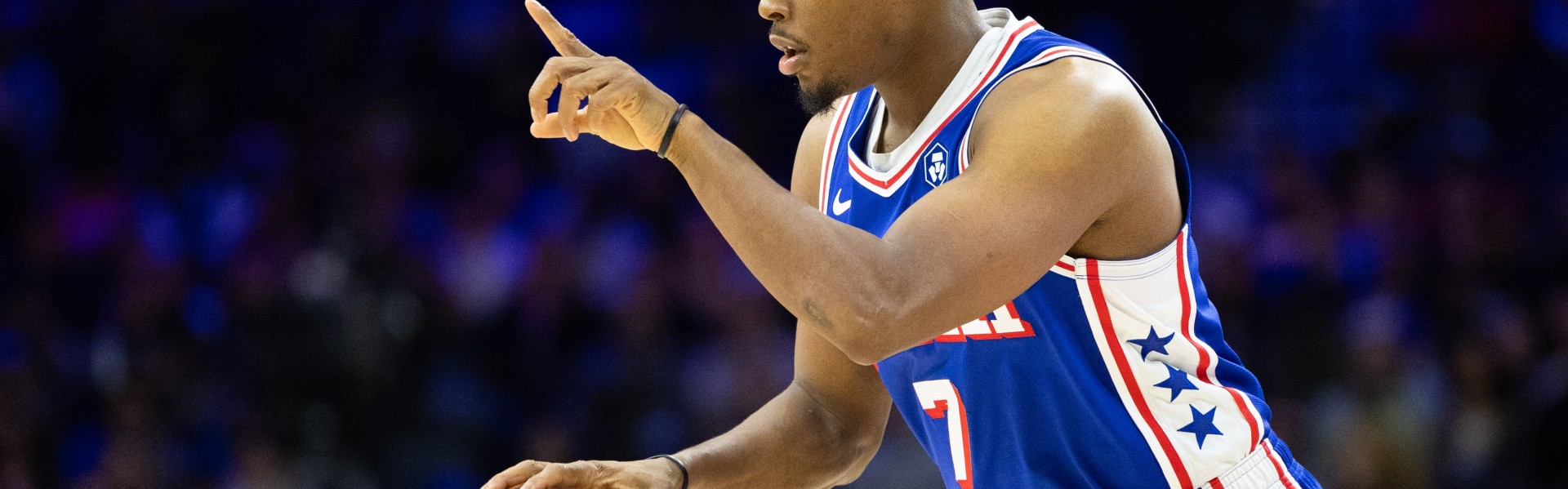 马克西：篮球和生活层面洛瑞都帮我很多 他帮我成长为领袖感激他